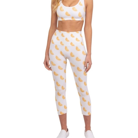 Morgan Stewart Sport Tangerine seamless leggings size medium / large - Picture 2 of 2